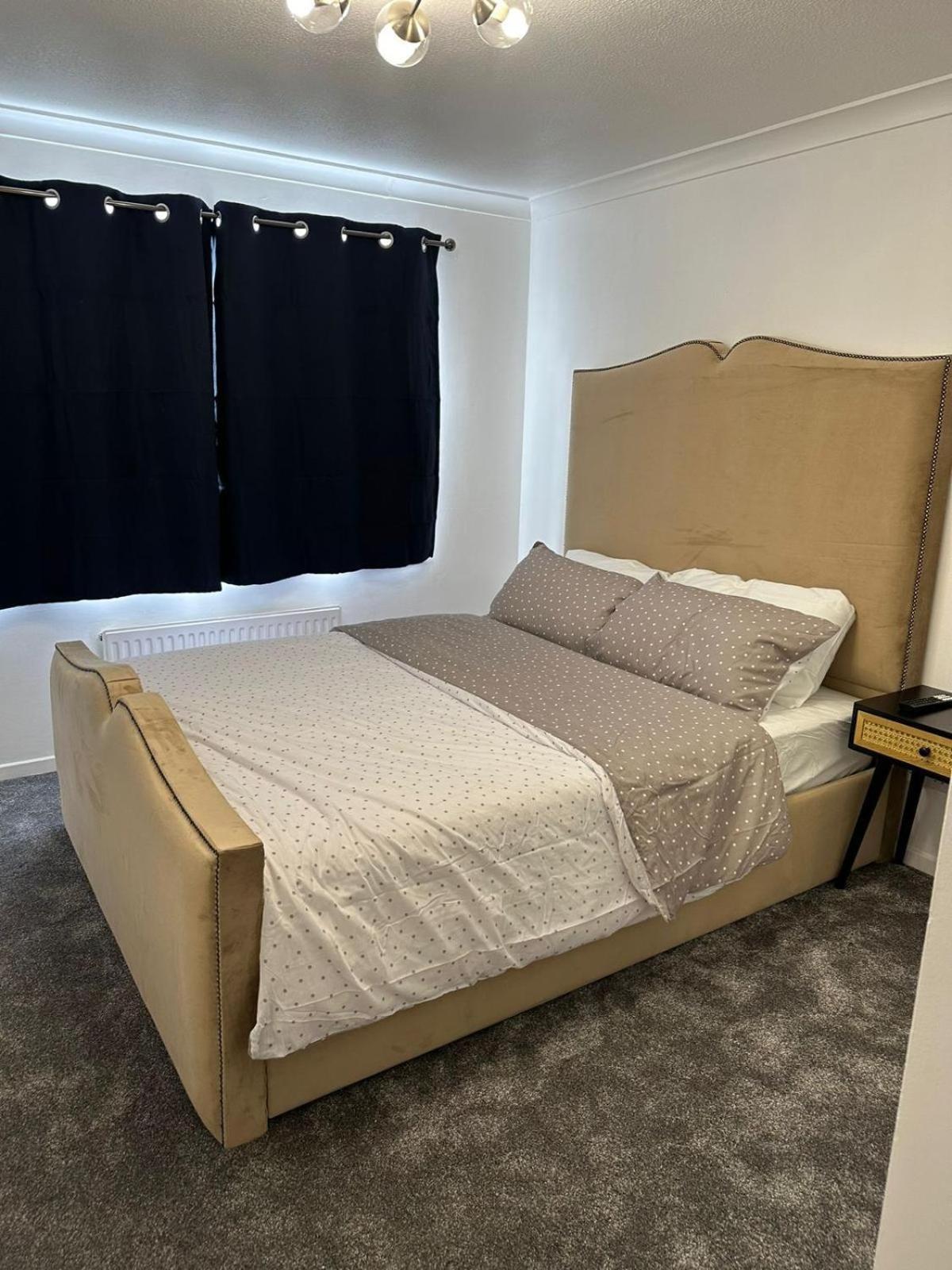 Lovely Two Bedroom Flat * Thamesmead (Greater London)