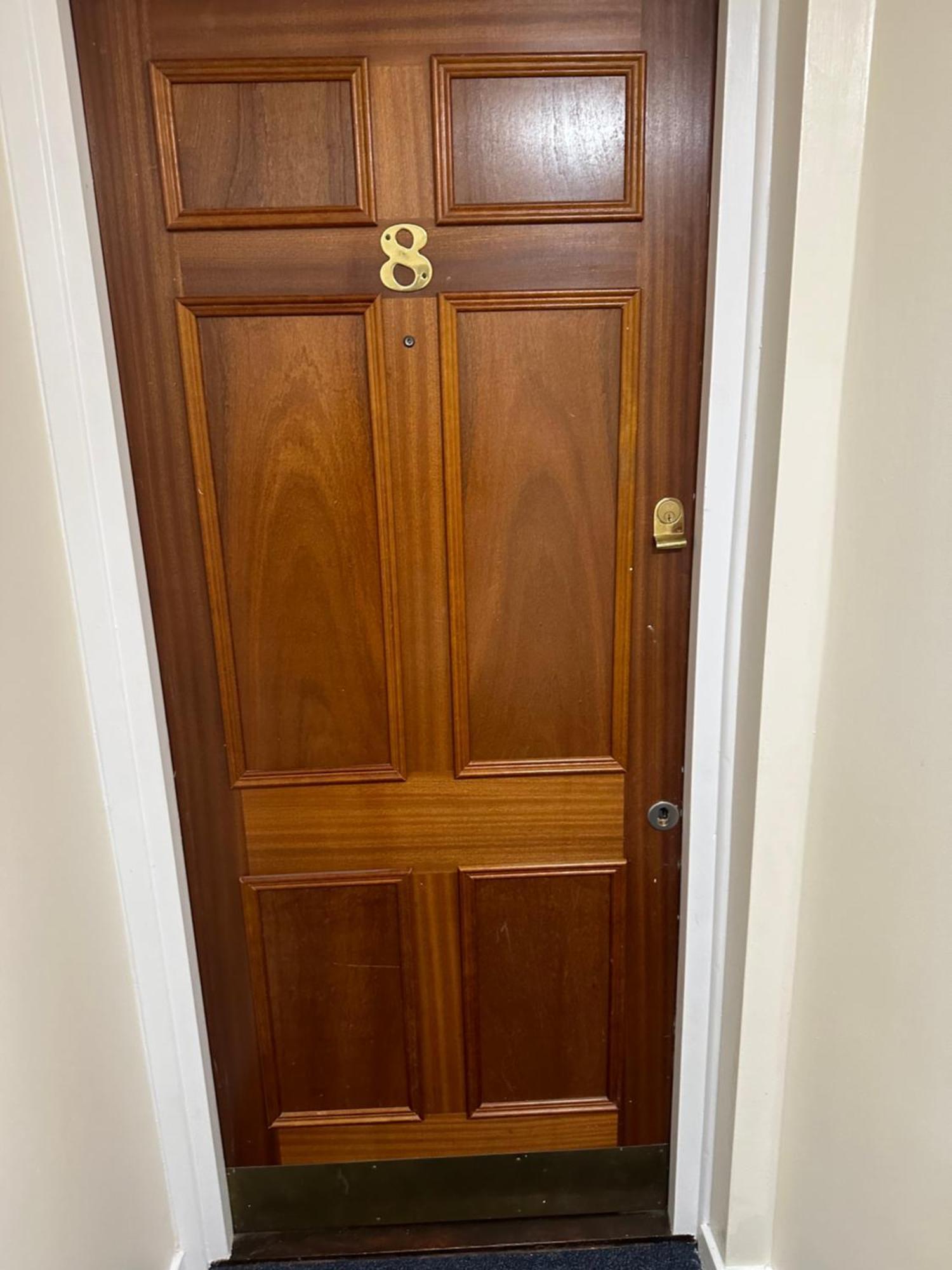 Apartment Lovely Two Bedroom Flat *